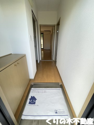 【玄関】 | フローレス志々満ヶ丘 | 同タイプのお部屋です（現況を優先します）
