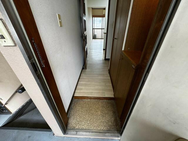 プランタン篠崎の玄関