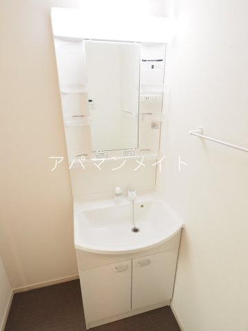 【洗面所】 | グレイス立場 | シャンプードレッサーです