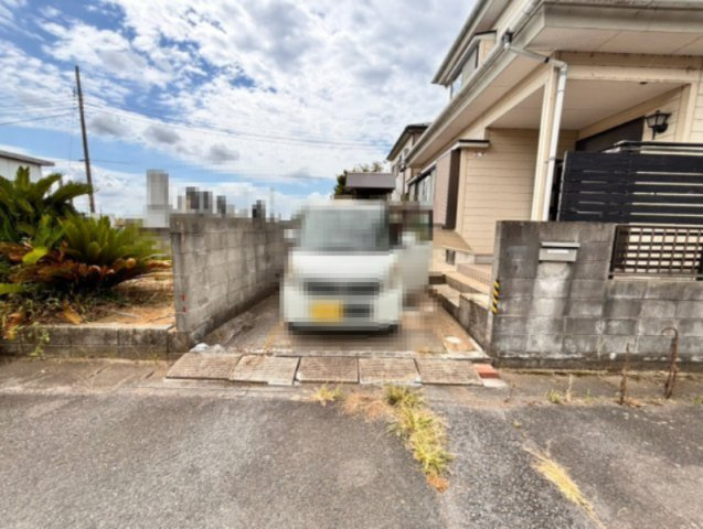 稲敷郡河内町生板　中古戸建の駐車場