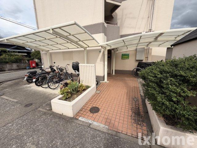 ハイツ奥田のエントランス