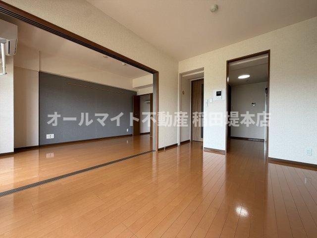 川崎市麻生区はるひ野４丁目の賃貸マンションの居間・リビング