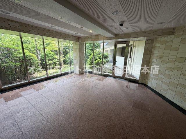 川崎市麻生区はるひ野４丁目の賃貸マンションのロビー