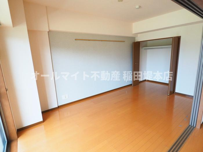 川崎市麻生区はるひ野４丁目の賃貸マンションの洋室