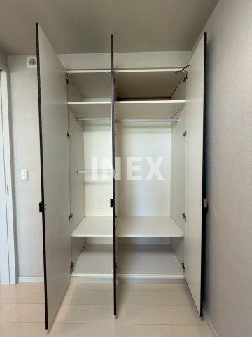 横浜市西区高島２丁目の賃貸マンションの収納