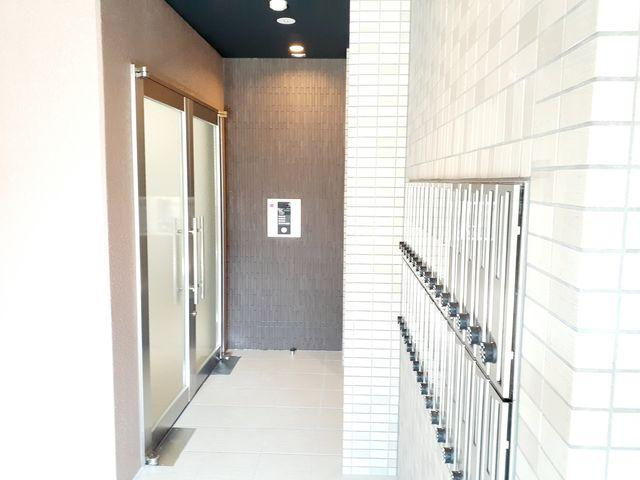 フリーデ明石駅前のエントランス