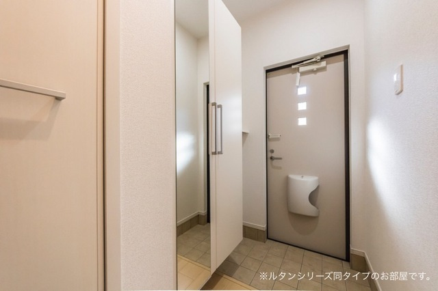 ベルローズの玄関