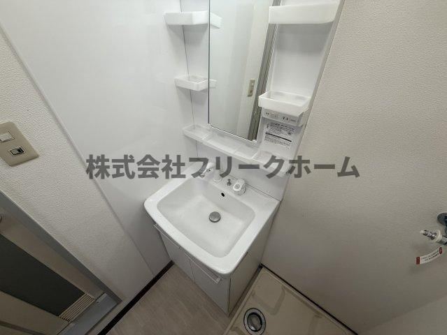 丸泰桜町ビルの洗面所