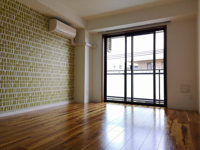 川崎市多摩区登戸の賃貸マンションの居間・リビング