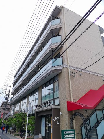 川崎市多摩区登戸の賃貸マンションの外観
