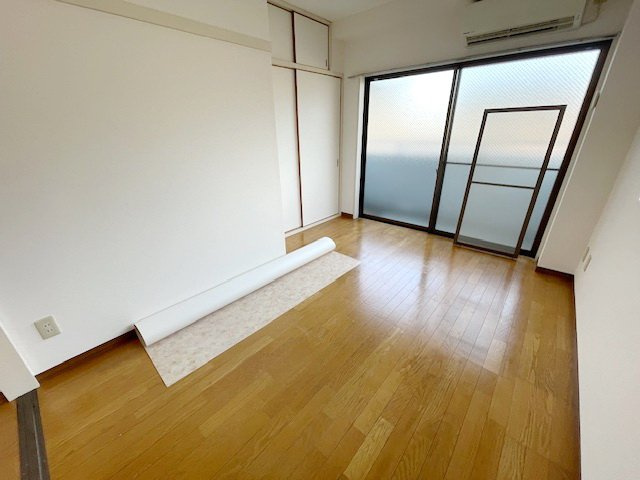 【洋室】 | 六軒町サンハイツ | スタンダードな洋室です