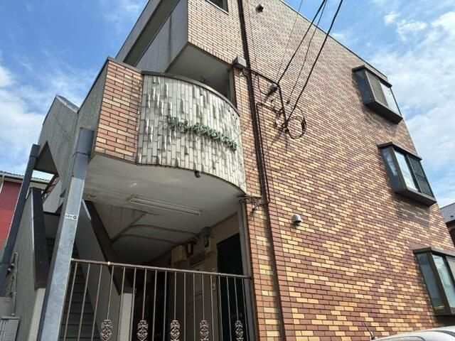 グリーンネスめじろ台の外観