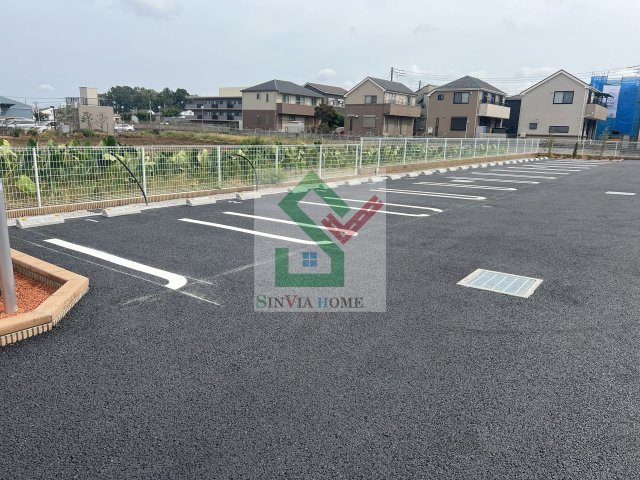 ペガサスBの駐車場