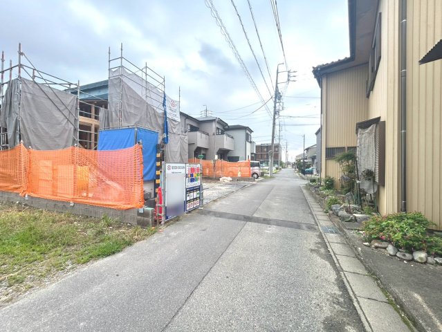 ブルーミングガーデン　一宮市浅井町前野　全１区画分譲の前面道路含む現地写真|「現地（2026年9月27日）撮影」　
■前面道路　
■ヤマダ不動産　株式会社リライフ