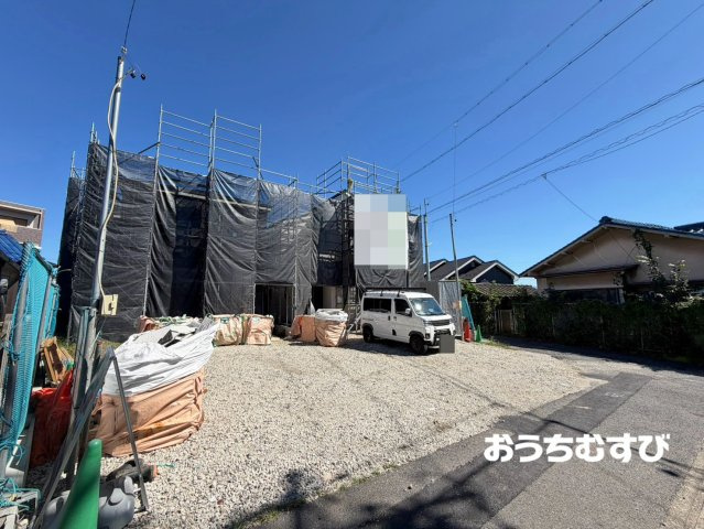 春日井市穴橋町2期(全2棟)の前面道路含む現地写真