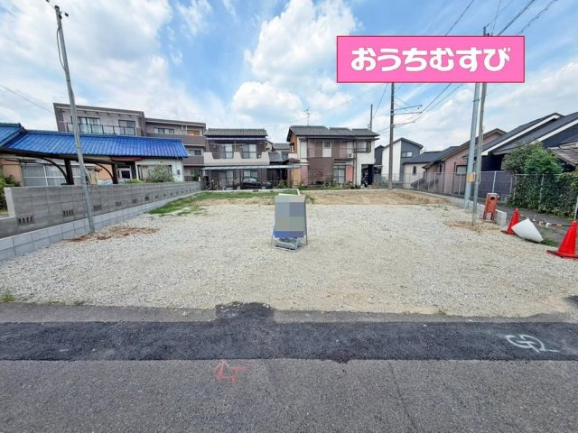春日井市穴橋町2期(全2棟)の前面道路含む現地写真
