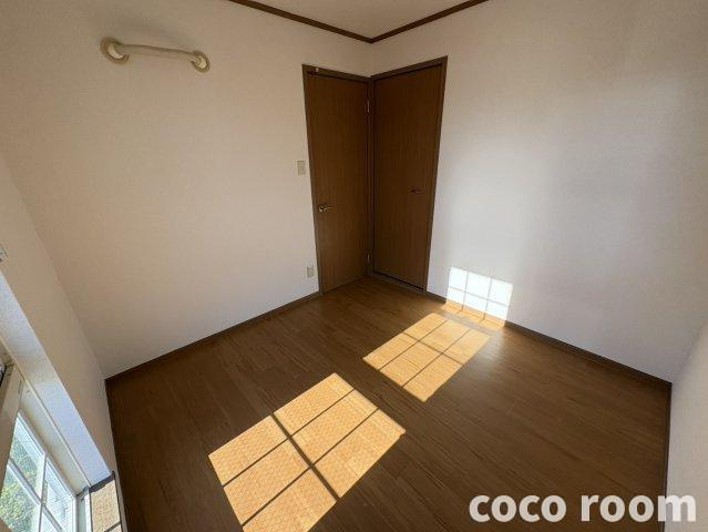 ベルヴィル　アルムＢの洋室