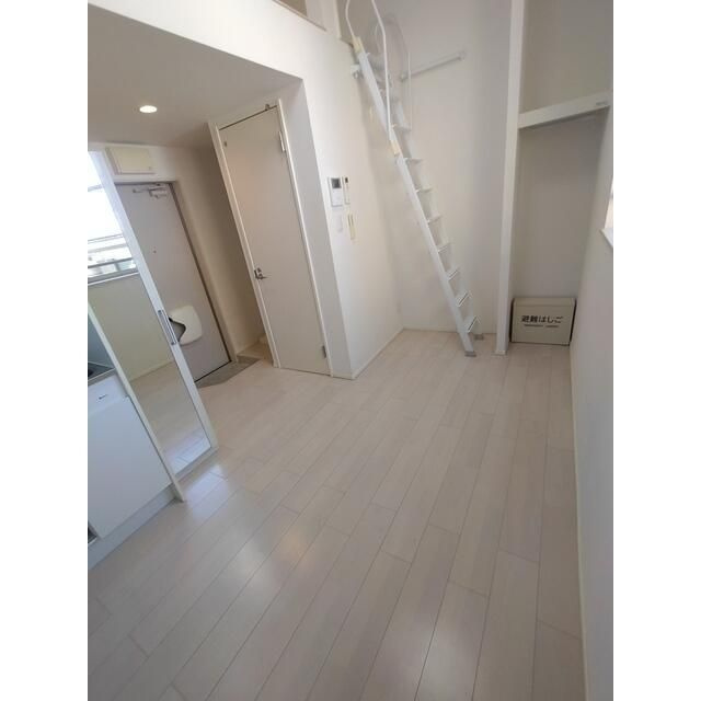 サヴォイ赤羽の居間・リビング