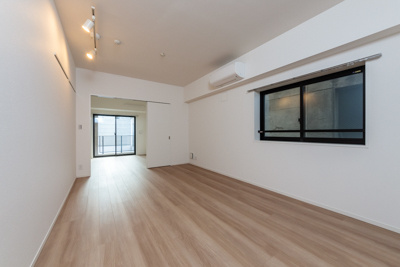 中央区日本橋横山町の賃貸マンションの居間・リビング
