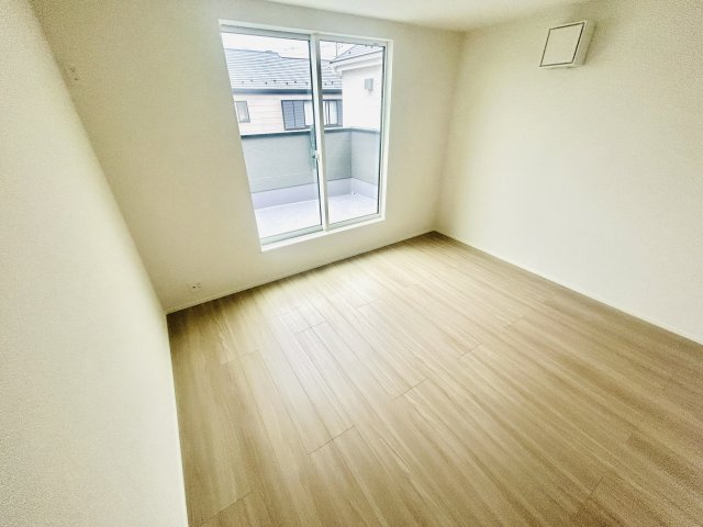 千葉市若葉区千城台東3丁目01期の洋室