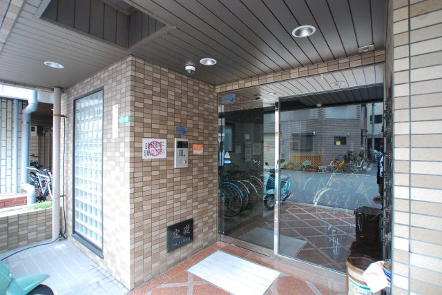 【エントランス】 | ヴィラ弐番館