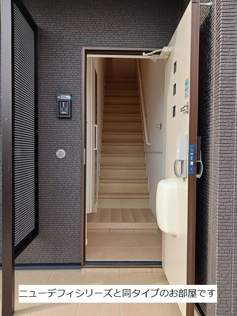 シャルールの玄関