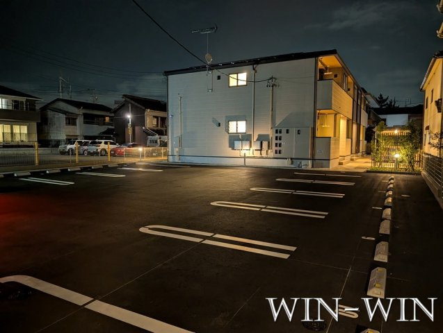 ボヌール花中館 Ⅱの駐車場