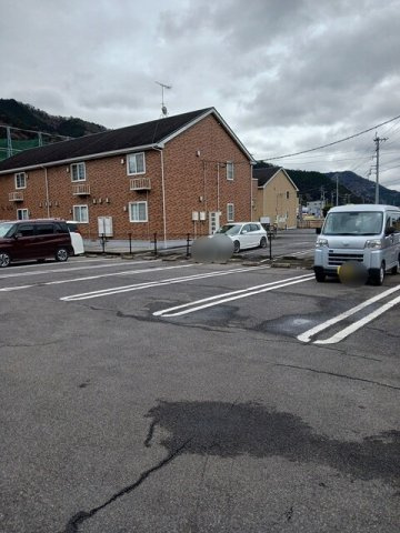 リヴィエールひのかわＡの駐車場|駐車場があります