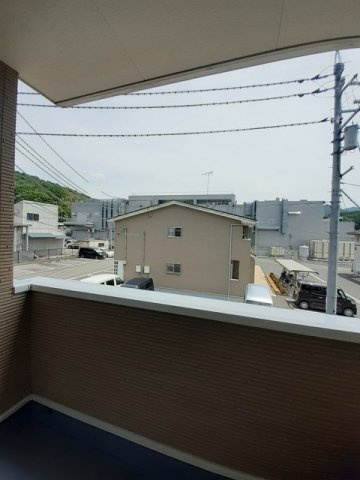リバーサイド真倉　Ｈのバルコニー|陽当たり良好なバルコニーです