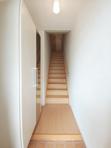リバーサイド真倉　Ｈの玄関|ゆったりとした玄関です
