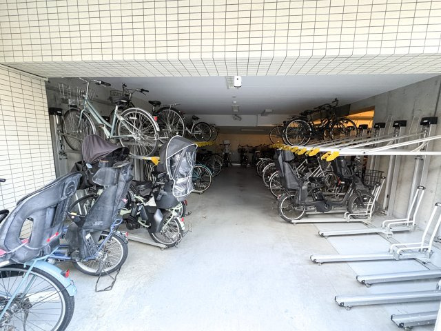 レーベンハイム池袋本町ルクサージュの駐輪場|レーベンハイム池袋本町ルクサージュ：敷地内に駐輪場・バイク置場もございます！（空き要確認）