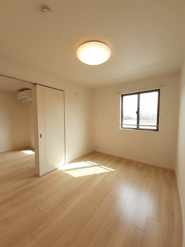 グレースコート黒瀬Ⅰの内装|内装は落ち着いています