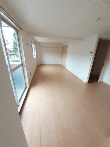 マンション久保１号の居間・リビング|ゆったり過ごせる居間です