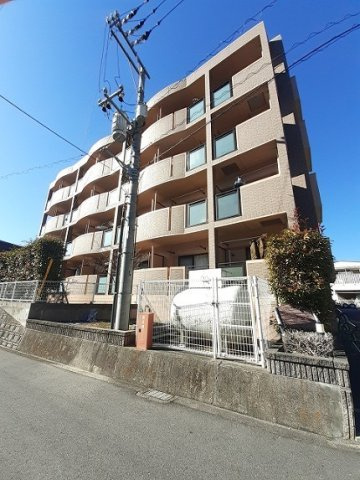 ラウンド　ヒルズ　イーストの外観|外はこのようになっています