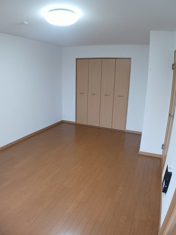 ベルカーナの内装|明るい室内です