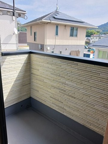 エテルノⅡのバルコニー|落ち着いた時間を過ごせるバルコニーです