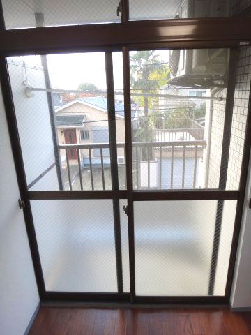 熊本市中央区岡田町のアパートのバルコニー