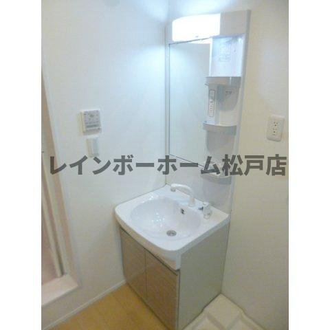 仲介手数料（賃料の1.10ヵ月）の50％OFF対象物件！の洗面所