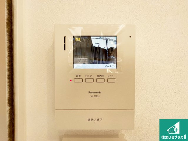 神戸市垂水区下畑町　新築一戸建ての防犯設備|カラーモニターインターホン！声だけでなく来訪者の姿や顔がモニターで確認できるので、小さなお子様がいらっしゃるご家庭でも安心できます！
