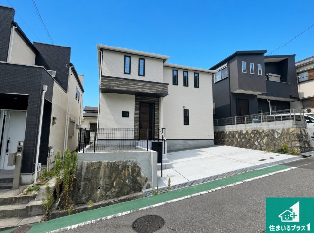 神戸市垂水区下畑町　新築一戸建ての外観|安心の10年保証！外観を美しく保ち、雨水で汚れを落とします！気になることがありましたら、お気軽にお問い合わせください！