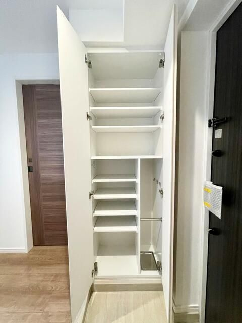 エストゥルース板橋本町の収納