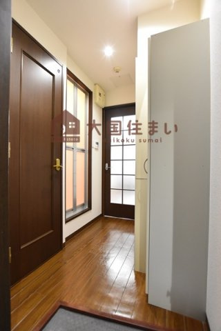 【玄関】 | ヴィラ弐番館
