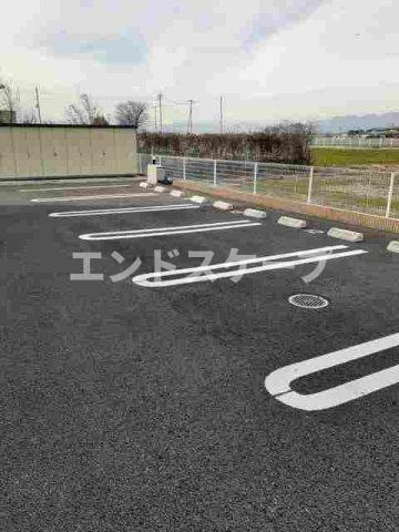 Ｃａｓａ　Ｆｅｌｉｃｅの駐車場|高崎、前橋のお部屋探しはエンドスケープまで！お客様の理想お聞かせ下さい♪