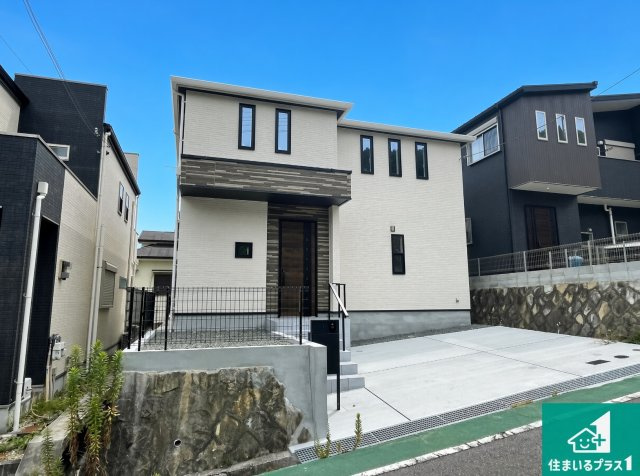 神戸市垂水区下畑町　新築一戸建ての外観|安心の10年保証！外観を美しく保ち、雨水で汚れを落とします！気になることがありましたら、お気軽にお問い合わせください！