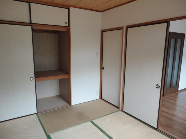 ＳＵＥ　ＳＴＡＴＩＯＮハイツの内装|和室