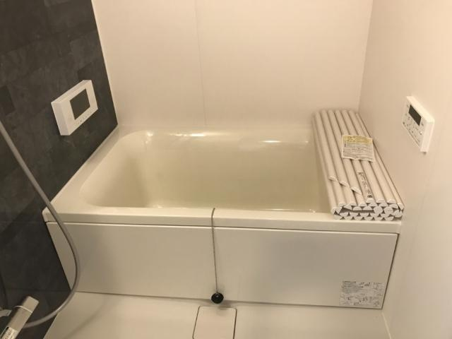シャルールの浴室|バス