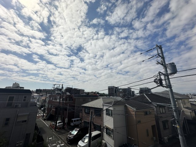 トーク御所山の展望|穏やかな街並みを望む見通しの良い景色です。ぜひ実際にご覧になって下さい。