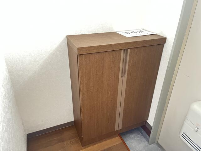 コーポ鵜月の玄関