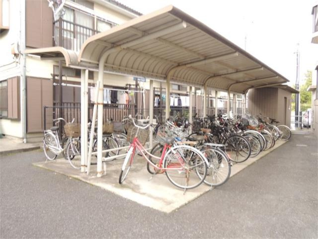 グランディオス関谷のその他共用部分|屋根付きの駐輪場