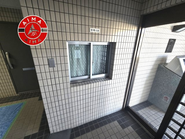 三愛シティライフ周船寺マリンビューの受付|管理人室があると防犯効果にもなり安心です。